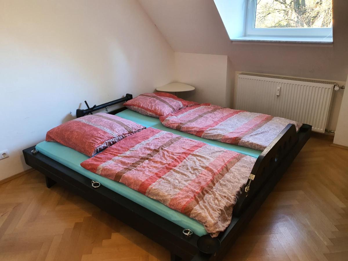 Idyllische Penthouse-Wohnung In Super Lage Мюнхен Екстериор снимка